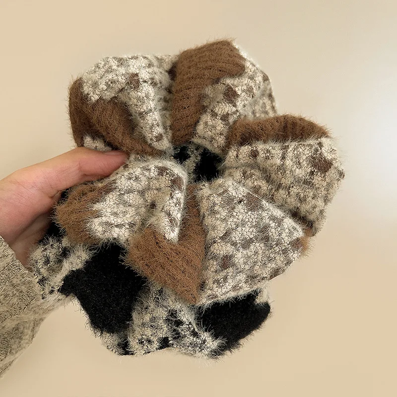 Autumn Winter New Brown Scrunchies Girls Student Large Hair Tie Rope French Luxury Hairbands Women Ponytail Holder Headwear