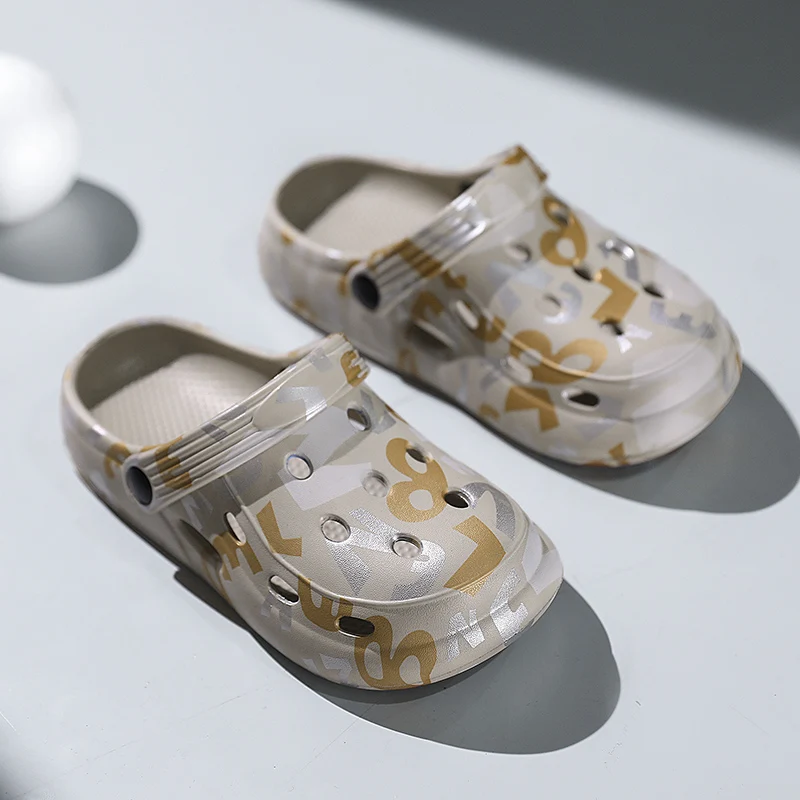 Children Shoes Boys Girls Slippers Garden Shoes Sandals for Kids EVA Lightweight Waterproof Boy Sandal Clogs Fashion