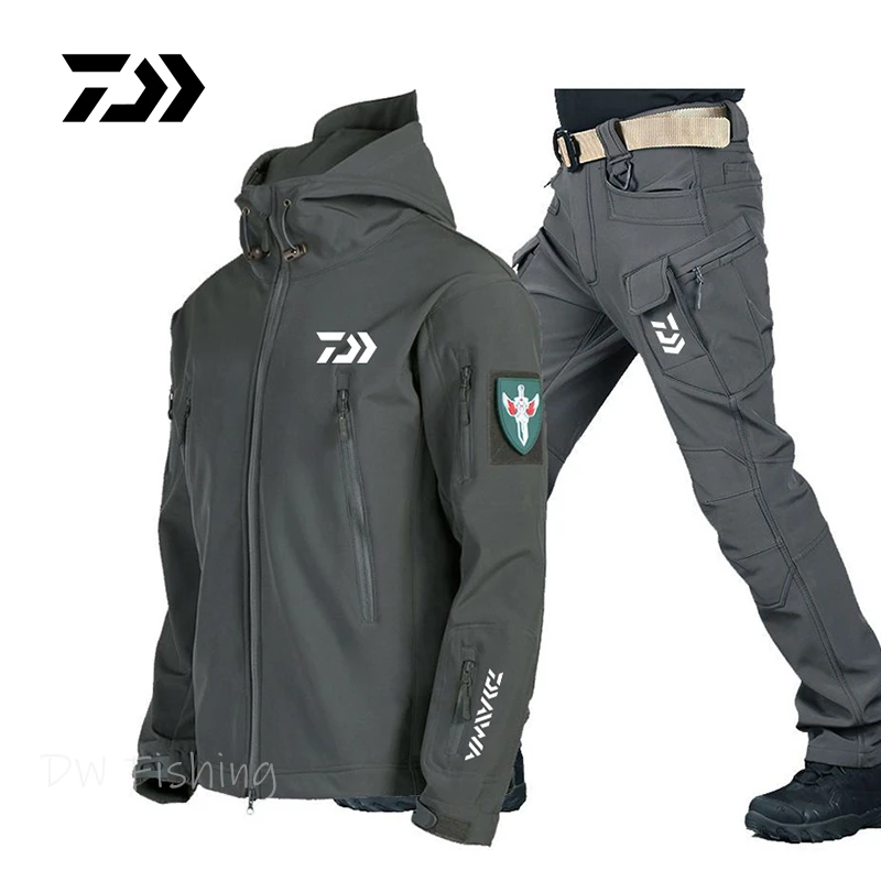 2022 Daiwa Fishing Suit Men Autumn Winter Fishing Clothing