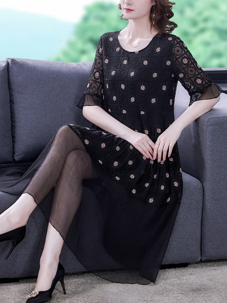 

2023 Spring Summer New Black Silk Flower Embroidery Dress Silk O Neck Short Sleeve Summer Long Knee Length Dress