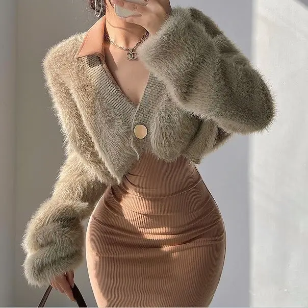 

Autumn And Winter New Furry Short Coat Knitted Cardigan Female Temperament Socialite V-Neck Knitted Cardigan 125