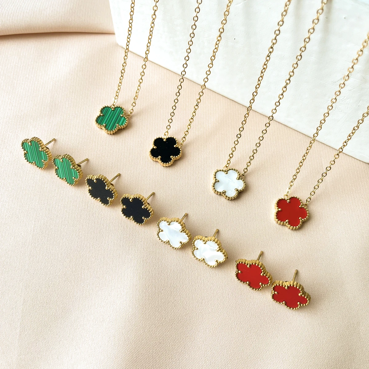 

Лидер продаж, брендовые серьги из серебра S925 пробы с покрытием из 18-каратного золота, ювелирные изделия, браслет на удачу с листьями клевера для женщин