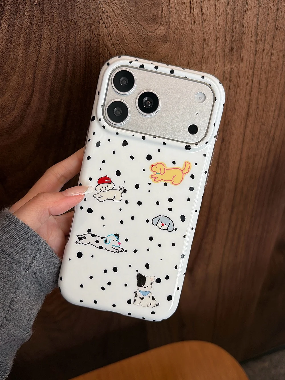 Charming Polka Dot Cartoon Puppy Phone Case with Dog Doll Wrist Lanyard