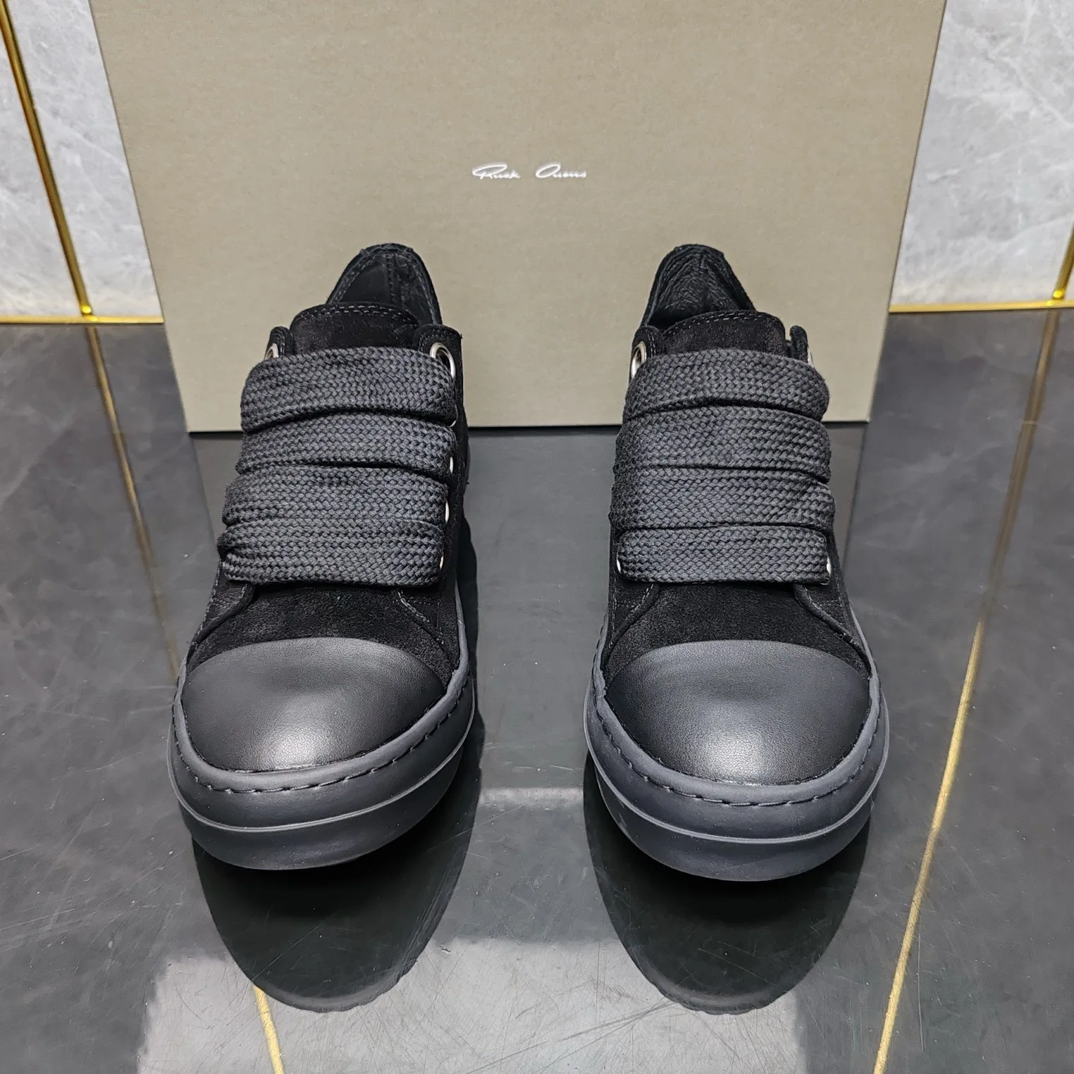 Ricks shoes soft cow suede low-top shoes black frosted top layer cowhide casual shoes simple student shoes couple shoes. 3