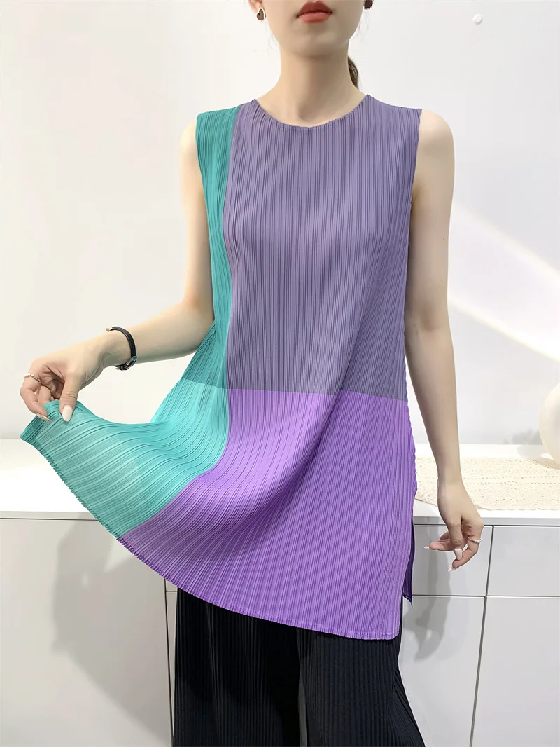 

Geometric Printed Medium Length T-shirt Summer 2023 Pleated Top for Women's Sleeveless Casual Comfort Matching Tank Top