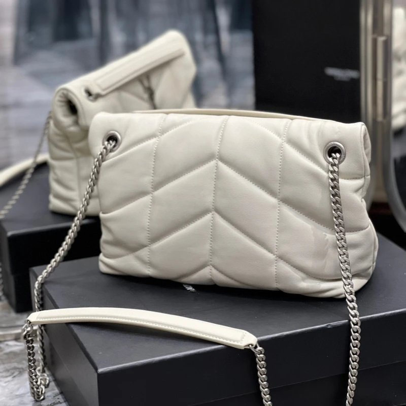 

2023 Autumn and winter luxury new sheepskin medieval chain underarm bag texture crossbody bag