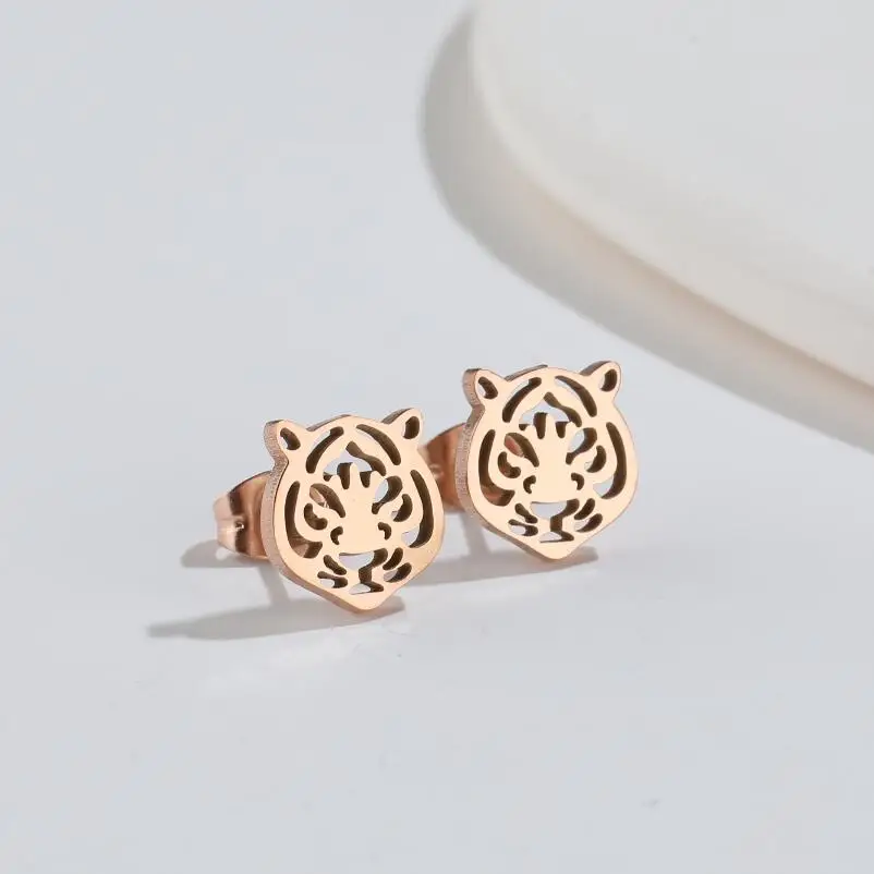 Punk Tier Tiger Kopf Ohrringe Für Männer Hypoallergen Edelstahl Ohr Piercing Männlichen Ohrring Tragus Schmuck Brinco Masculino – Detail 3