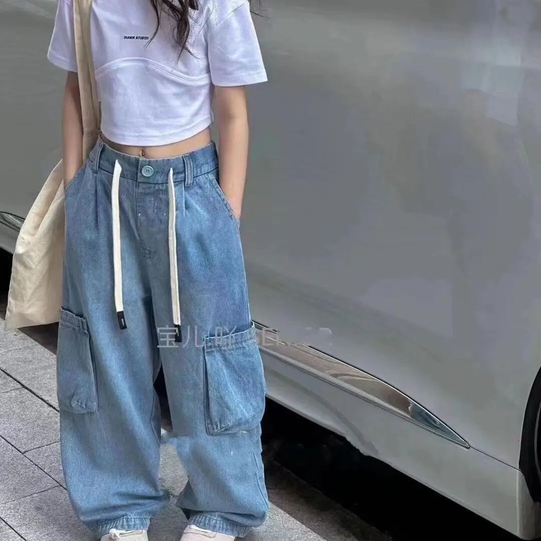 

Детские летние джинсы, новинка 2024, повседневные модные однотонные рабочие джинсы с широкими штанинами, легкая и удобная детская одежда