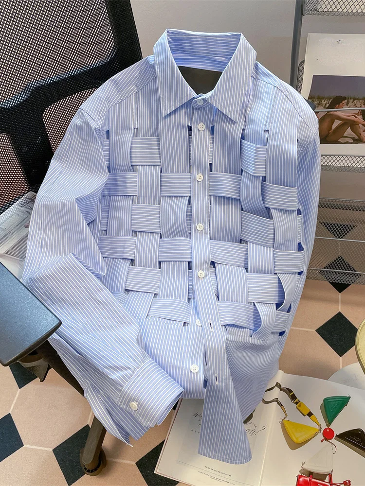 Women's woven stripe shirt with button closure in relaxed fit