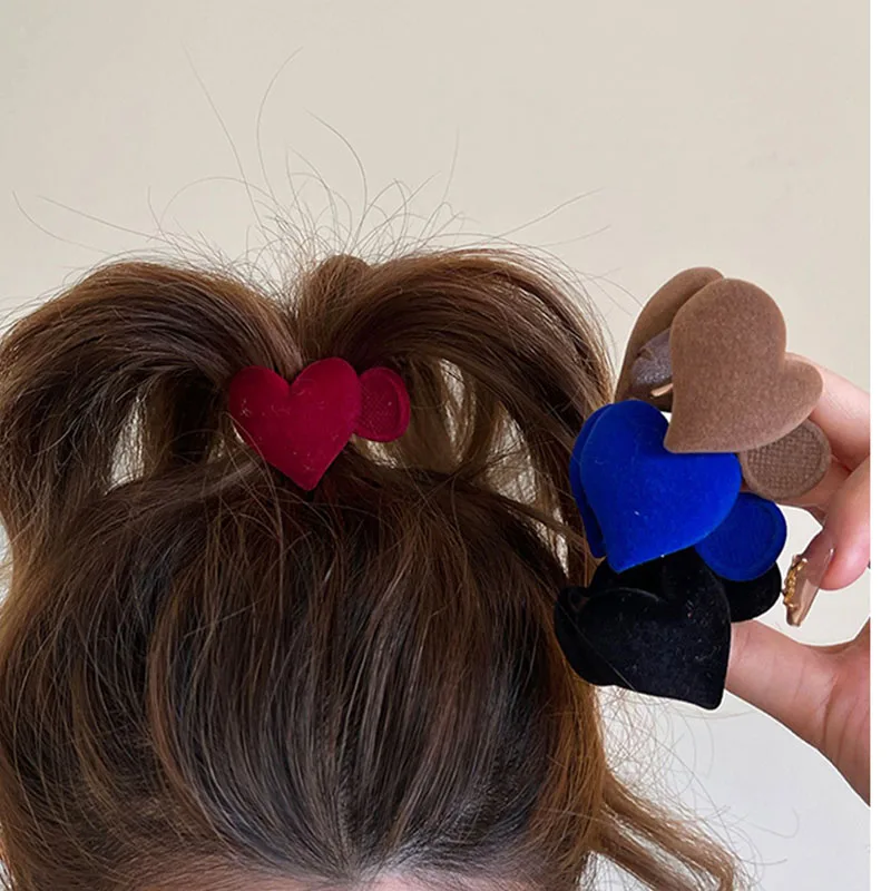

Elegance Girls Cute Flocking Heart Hair Claws Lovely Hair Decorate Claw Clips Hairpins Hair Clips Sweet Hair Accessories
