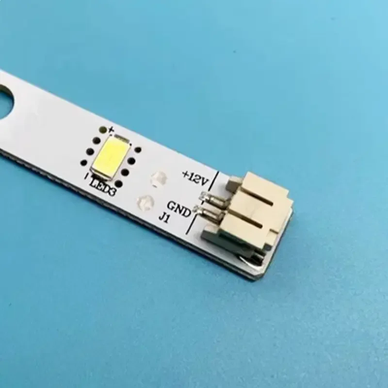 Description Picture 3 of itemE349766 1629348 DC12V For Hisense Refrigeration Lighting LED Strip Parts