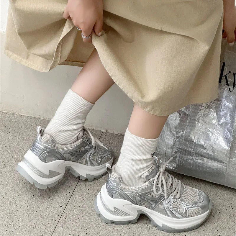 Thick soled dad shoes for women's 2024 summer new Korean version breathable mesh increase casual sports shoe trend