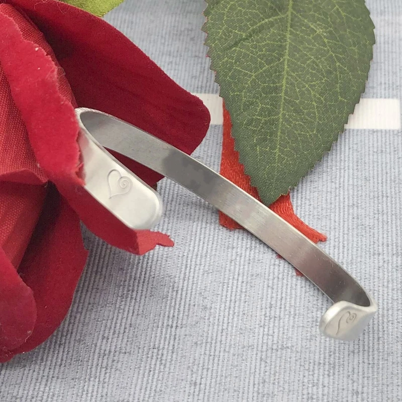 

Y4QE 5 Pieces Bending Metal Blank Bracelets Stainless Steel Bracelet Stamping Blanks