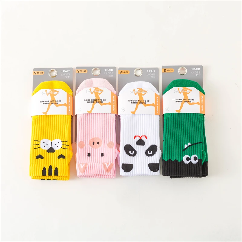 SPORT'S HOUSE Women's mid-tube sports socks Cartoon cartoon towel bottom non-slip outdoor mountain climbing riding tide socks