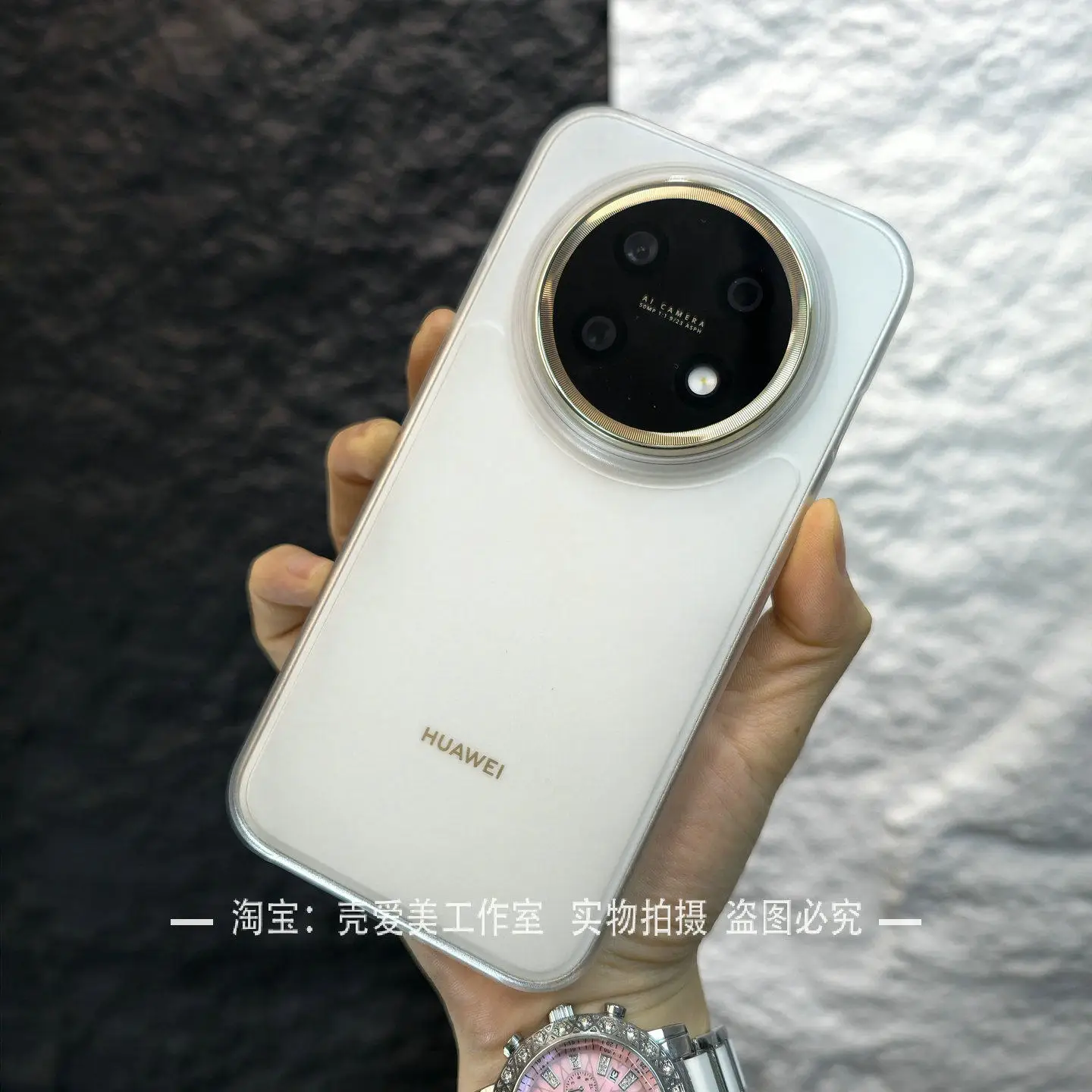 Sleek Matte Slim Protective Case - Fashionable Skin-Friendly Bumper Cover