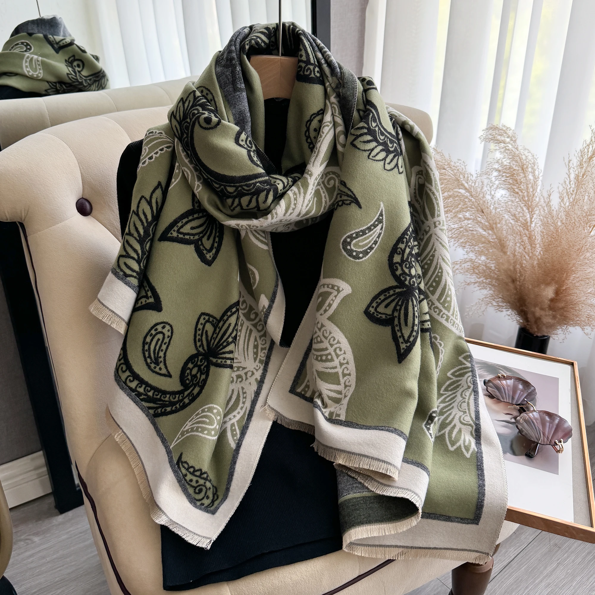 Winter Design Pashmina Blanket Cashmere Scarf for Women Warm Thick Shawls and Wraps Poncho Female Bufanda Echarpe Tassel Muffler