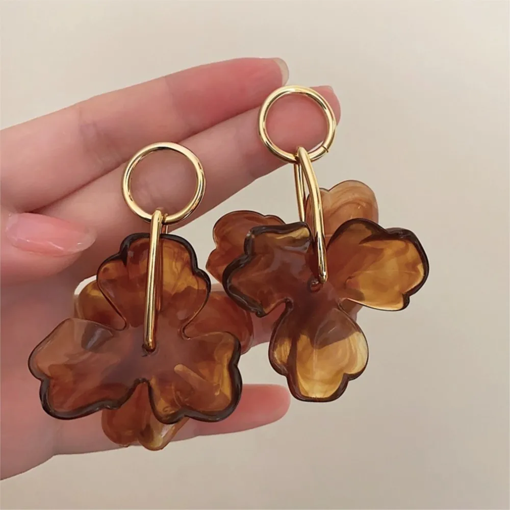 Retro Acrylic Amber Color Floral Petal Long Earrings for Women Fashion Personalized Earrings Suitable For Parties Anniversaries