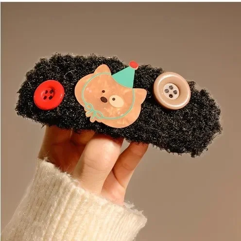 Green Hat bear round buckle hairpin (black bottom clip)