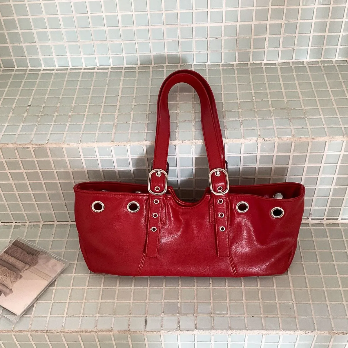 2025 New European and American Spice Girls Large-Capacity Underarm Bag Premium Rivet Niche Design Fashion Versatile Shoulder Bag