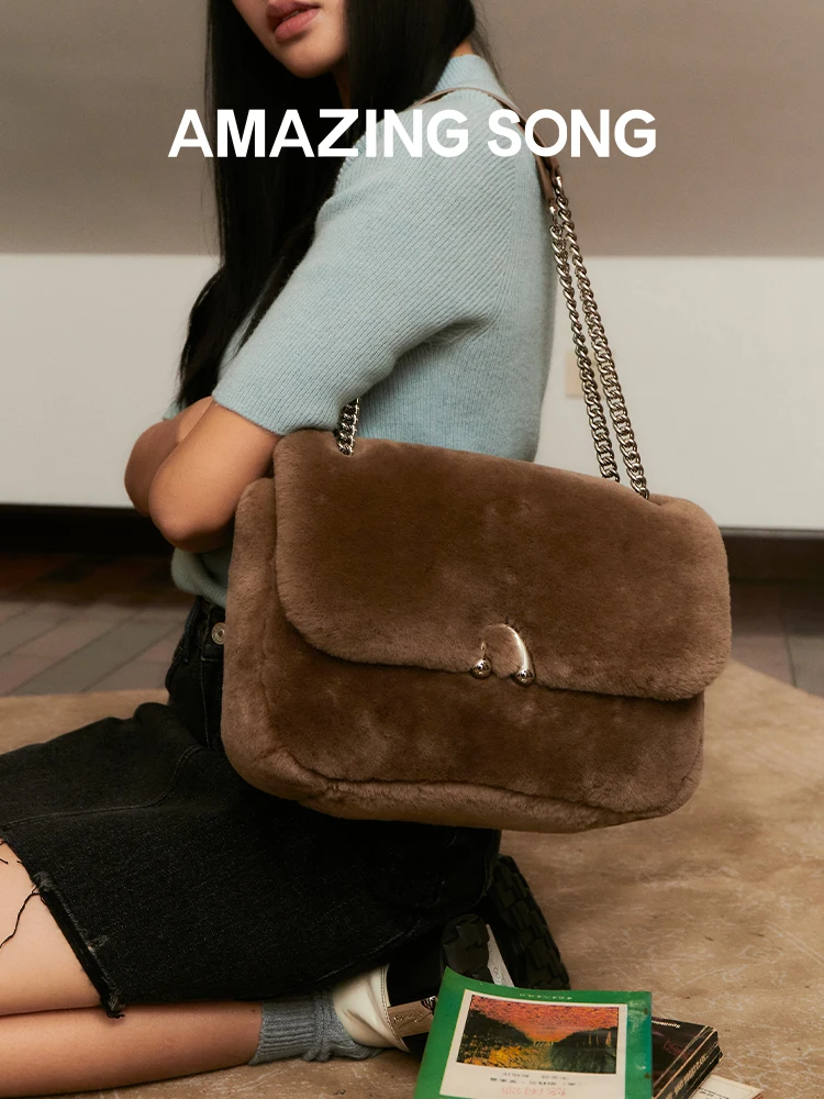 

Amazing Song Alpha Fur Bag Large Chain Shoulder Bag