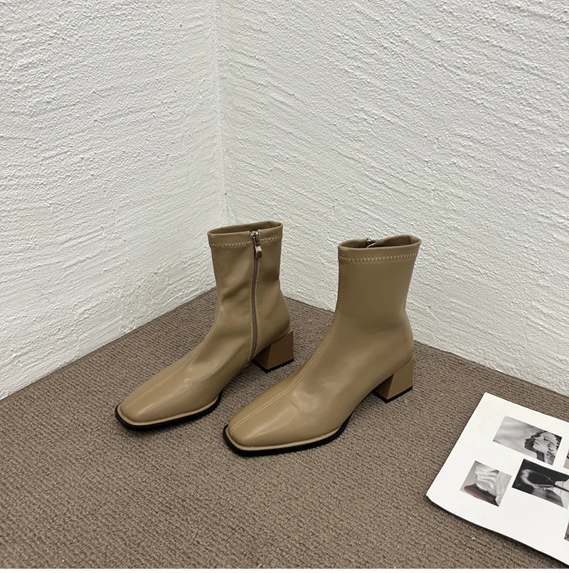 UN3D. ROUND TOE SHORT BOOTS ベージュ　38 Amazon.com | IDIFU IN3 Wedge Chelsea Boots for Women