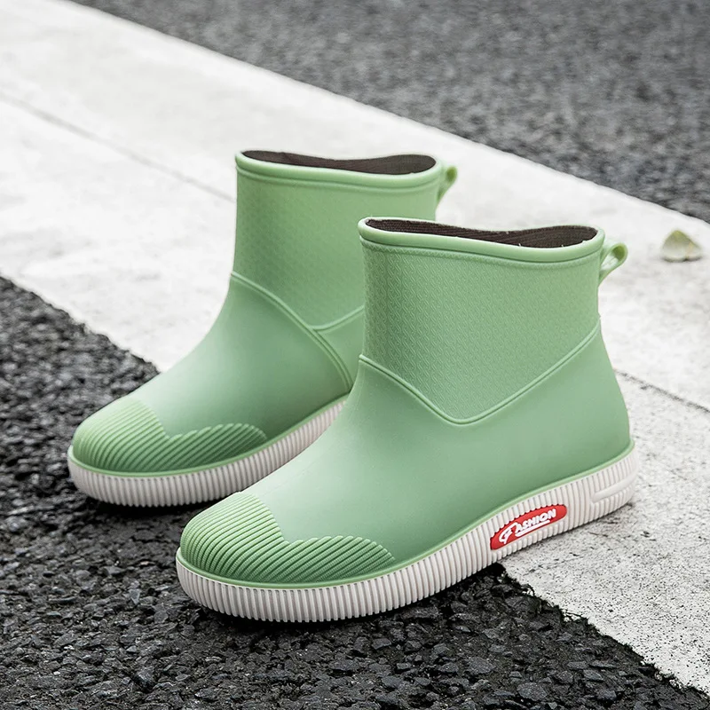 2026Women's Rain Boots Non-Slip Waterproof Shoes Outdoor Wear-Resistant Rubber Shoes Kitchen Work Waterproof Boots Short Tube