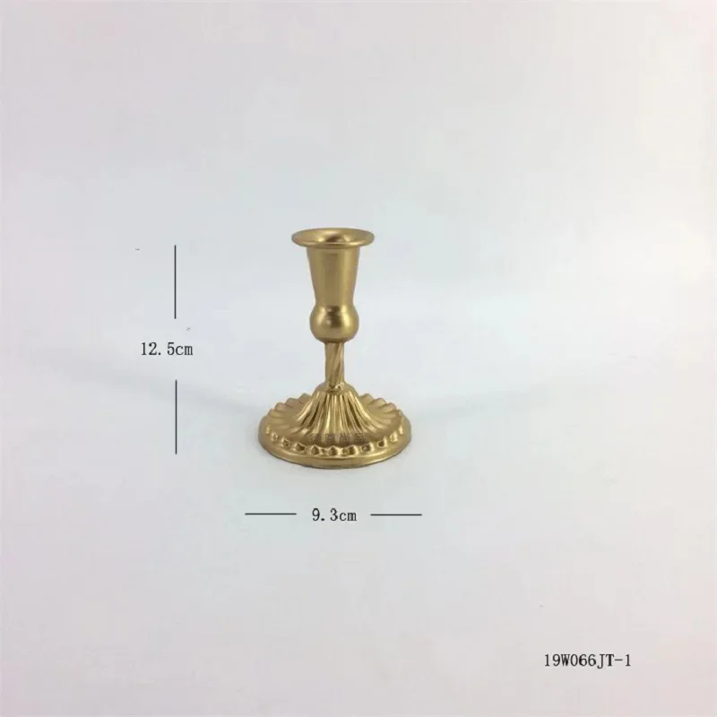 Single Headed Metal Candlestick Romantic Wedding Decorations Iron Art Candle Holders Living Room Candlelight Dinner Decoration candle holders