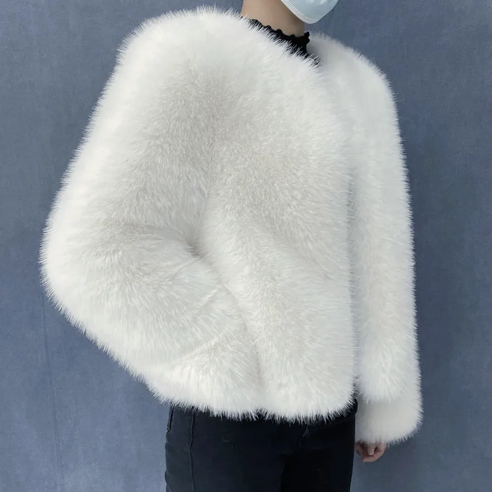ジャケット・アウター rosemuse fullfy faux fur short coat Rosé Muse fullfy faux fur short coat
