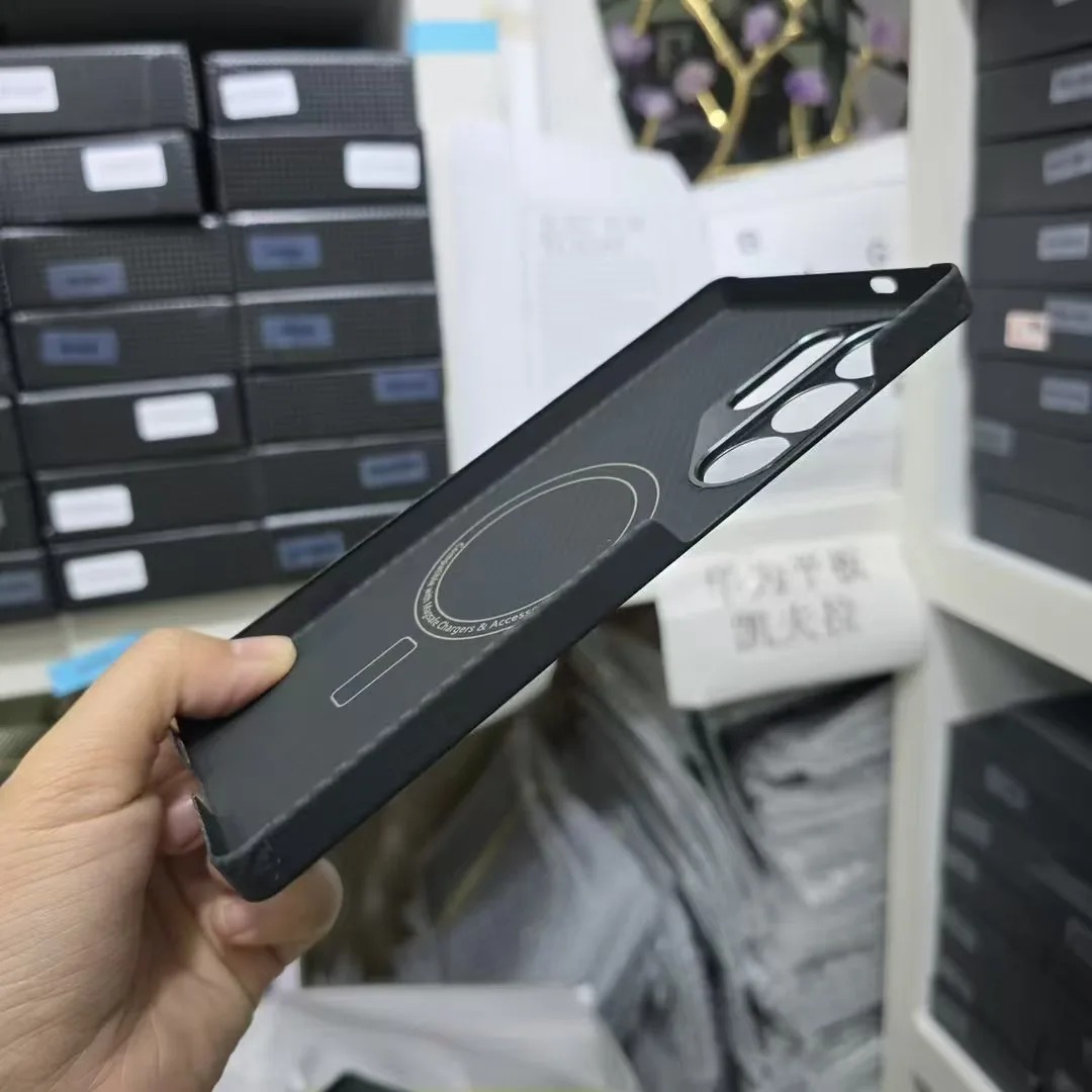 Luxury Magnetic Carbon Aramid Fiber Phone Case