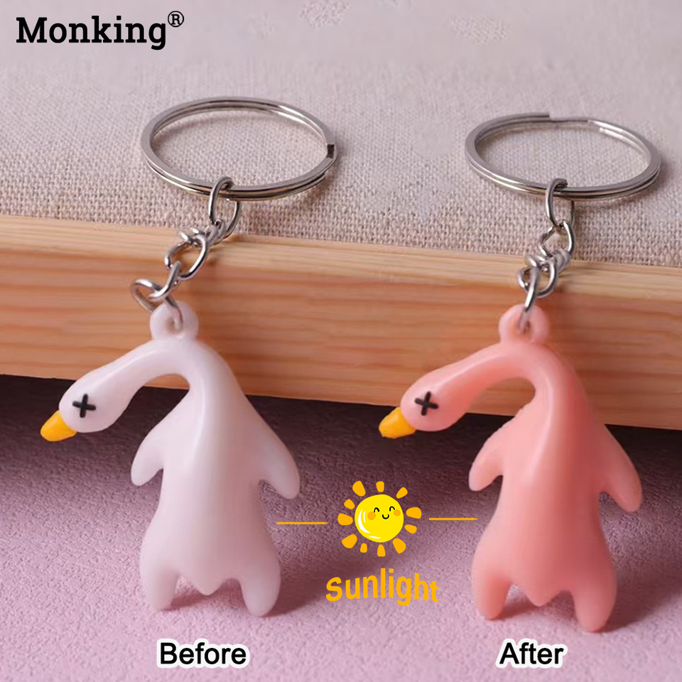 Monking Funny Color Change Duck Keychain UV Photochromic Simulation Roast Duck Car Pendants Keyring for Handbag Accessories Gift