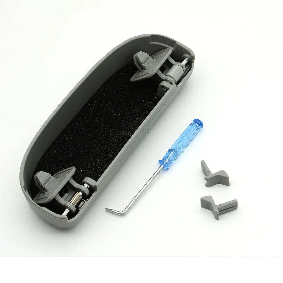 Generic Car Glasses Case Auto Sun Visor Glasses Holder Sunglasses Clip Universal For Mercedes Benz Maybach 248523282