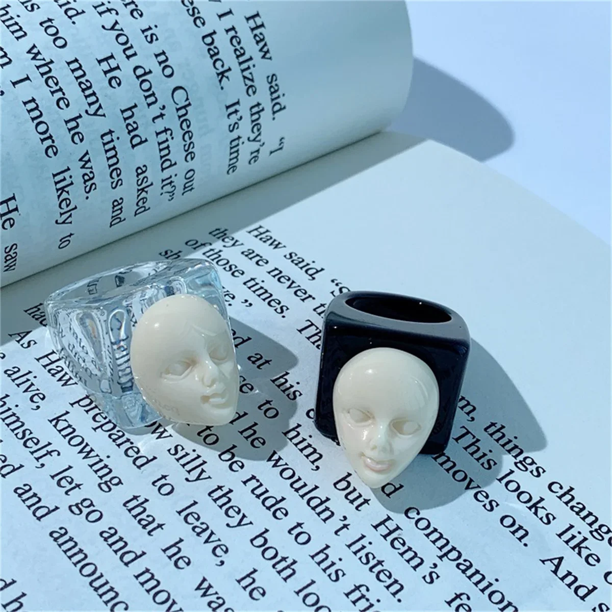 Punk Aesthetic 3D Resin Face Ring – Gothic Jewelry Gift