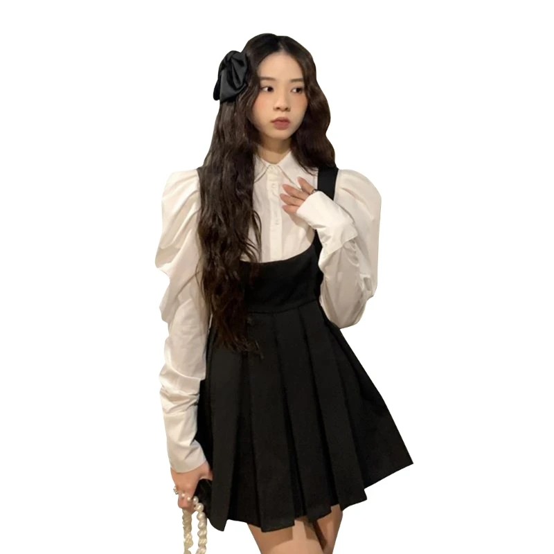 Рисунок 5 - Рубашка с пышными рукавами и комбинезон на подтяжках