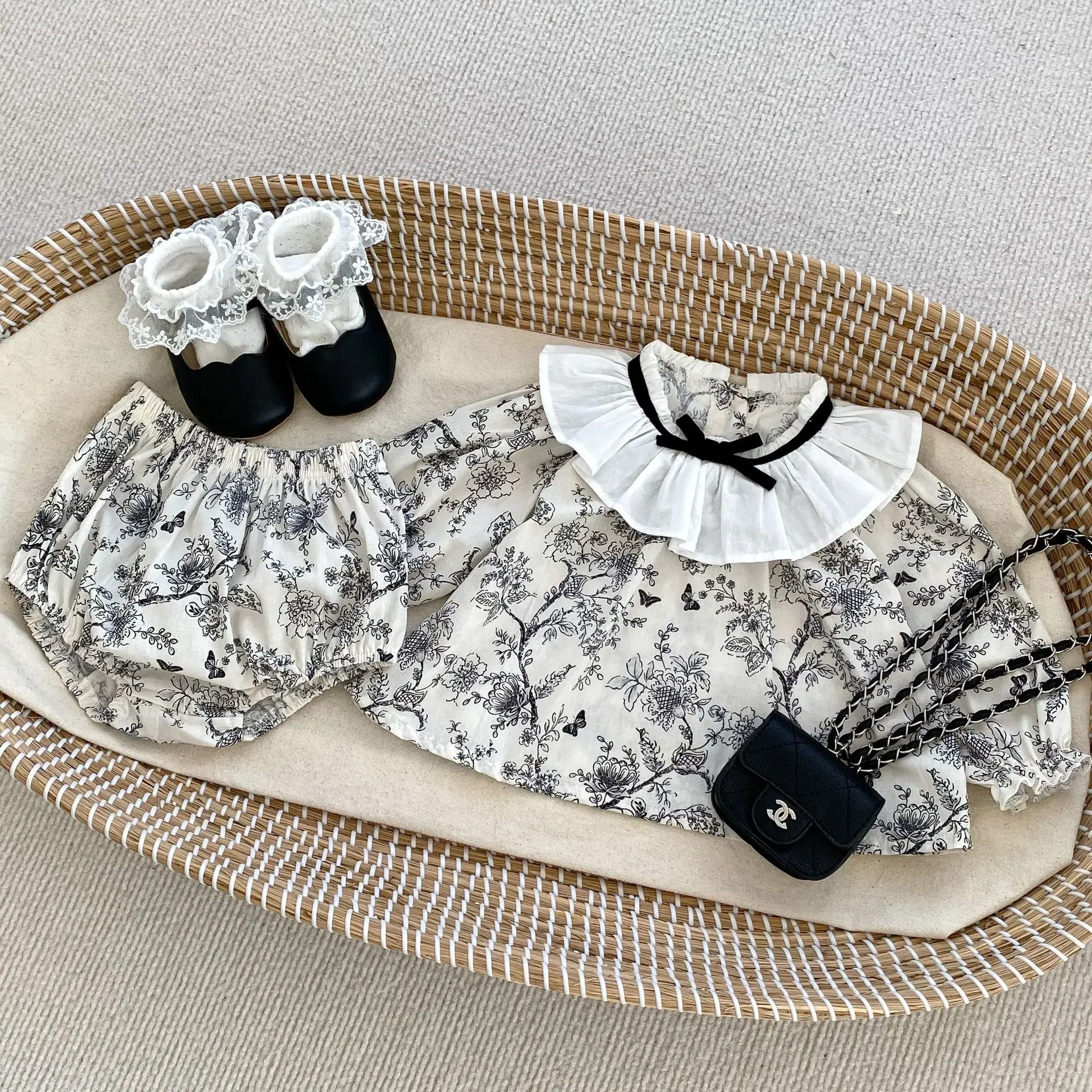 

7201 Baby Girl's Suit 2023 New Autumn Fashion Lace Bow Baby Girl's Suit Long Sleeve Shirt+Short Princess Two-piece Suit