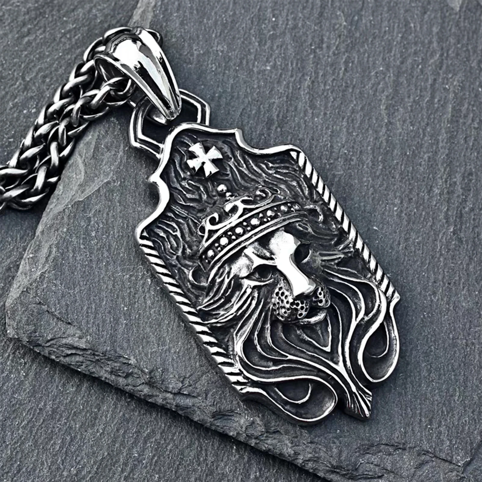 The Lion King Shield Men's Stainless Steel Pendant Necklace Retro Biker Jewelry Accessories