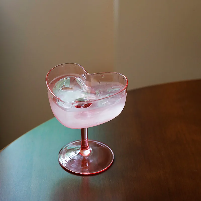 1 Piece Elegant Pink Heart Shape Champagne Coupes Glass Cup Cocktail Glasses Cup for Wedding Celebration Valentine's Day