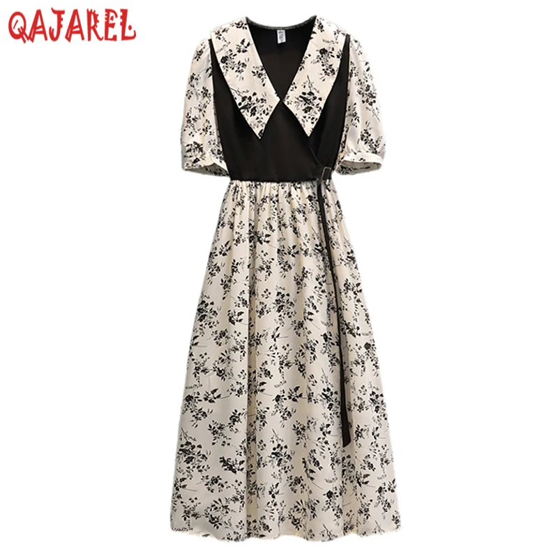 

Женское черное платье-миди с цветочным принтом и воротником-куклой