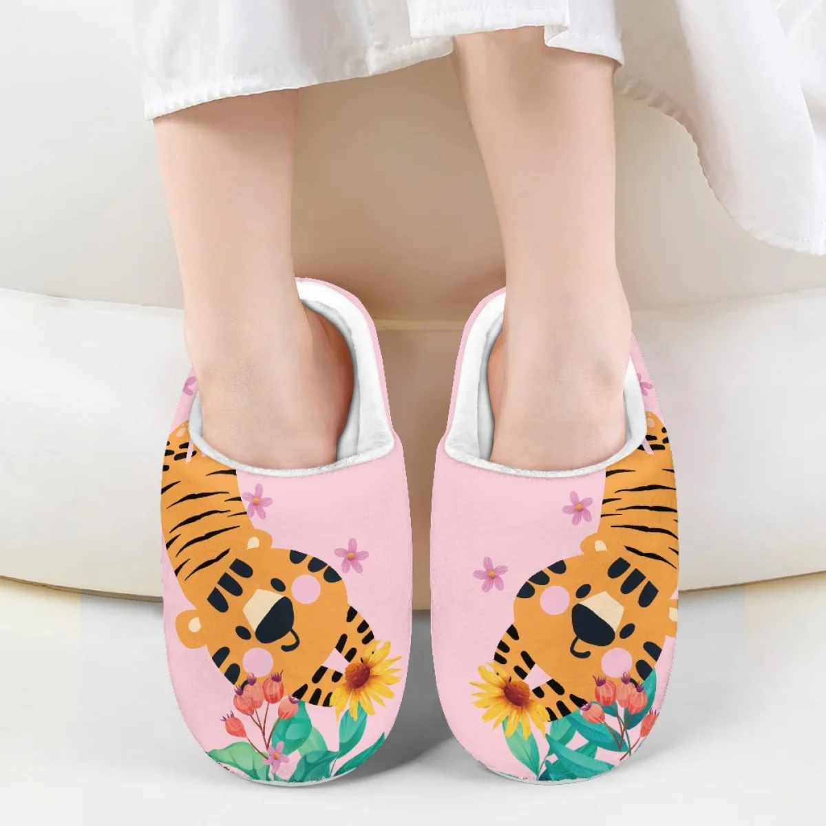 

Модные мягкие домашние хлопковые тапочки с милым Тигром и цветочным узором для девочек и мальчиков на осень и зиму, удобные теплые плюшевые туфли