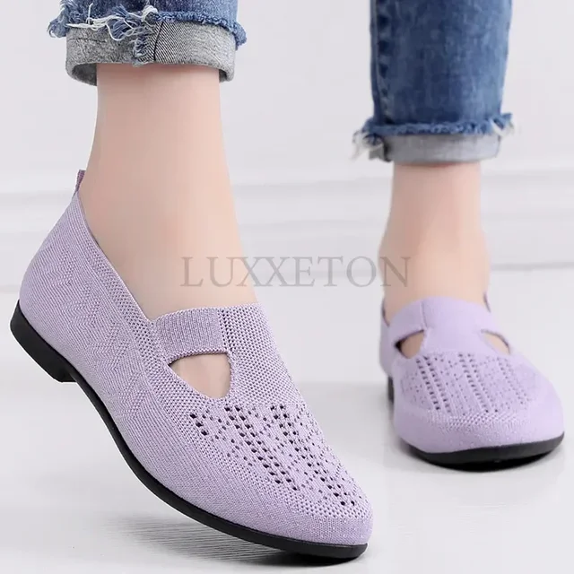 Fashionable and Breathable Summer Mesh Lightweight Mother Shoes Slip on Flat Casual Non Slip Sports Vulcanized Shoes for Women 2