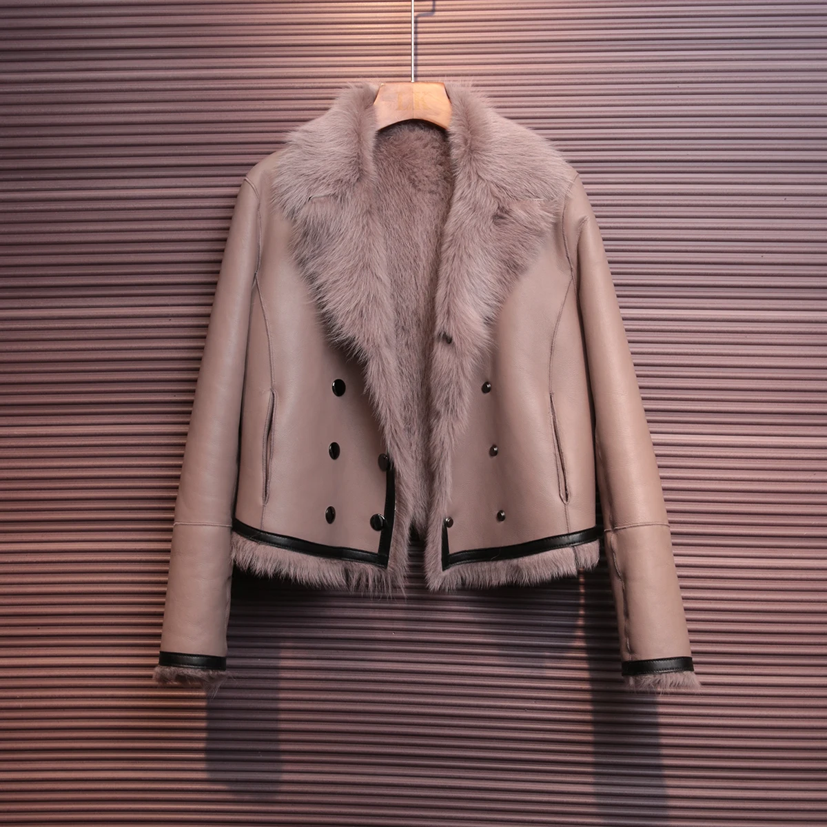 

2024Hot Sale Real Fur Coat Winter Genuine Leather Jacket Women Clothes Natural Sheep Shearling Fur Coats and Jackets Women Blaz