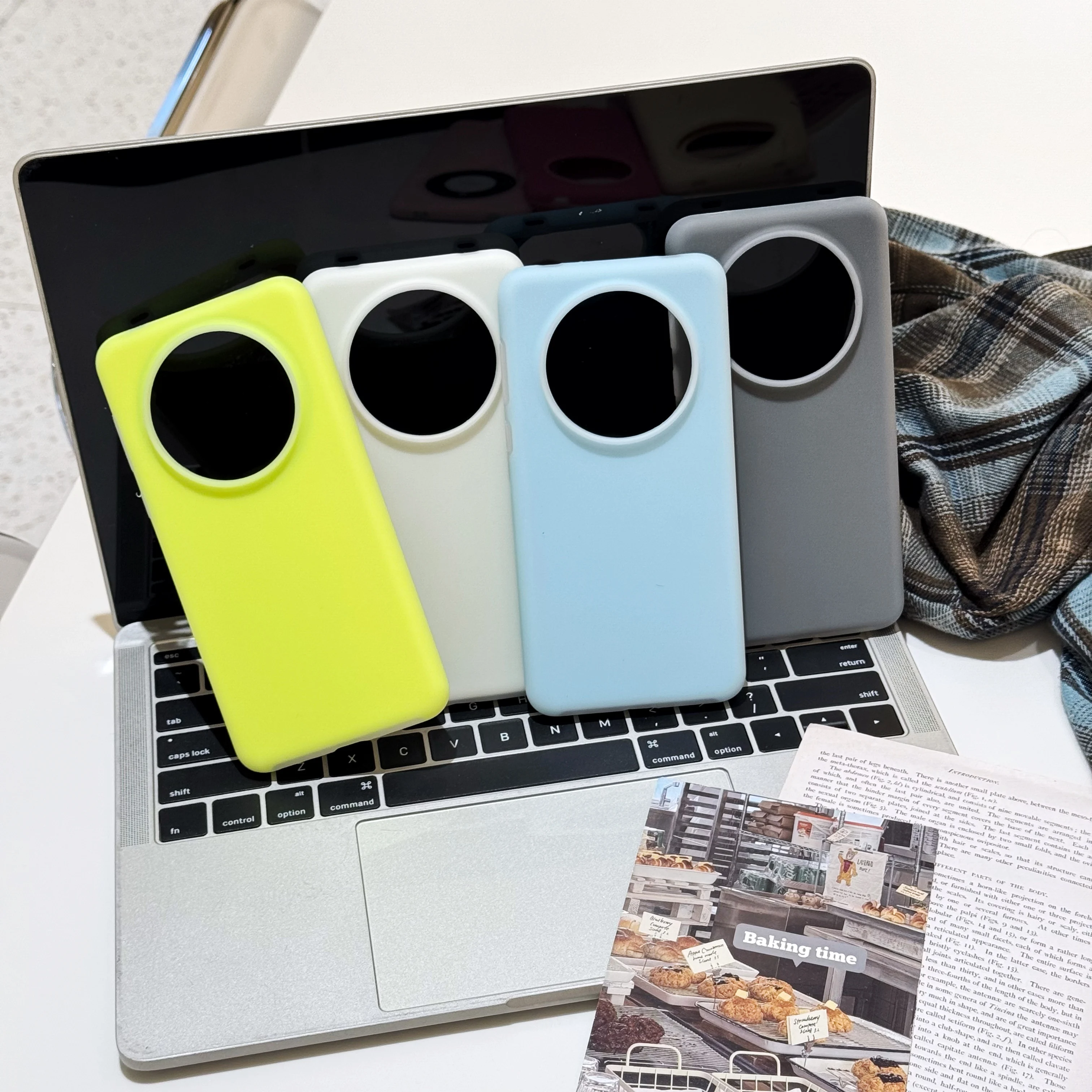 Fluorescent Jelly Feel Liquid Silicone Matte Shockproof Protective Case