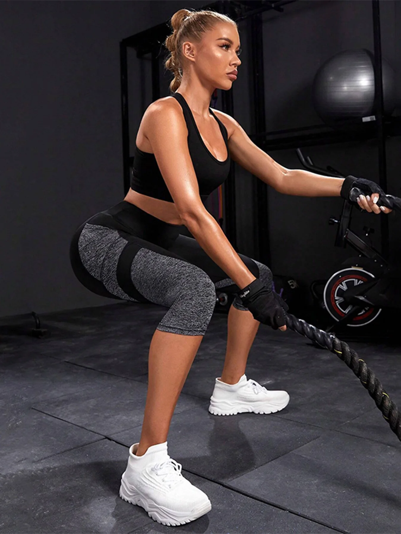 Colorblocked High Waist Yoga Pants Capri Leggings Pockets for Women Tummy Control Workout Capri Leggings for Women