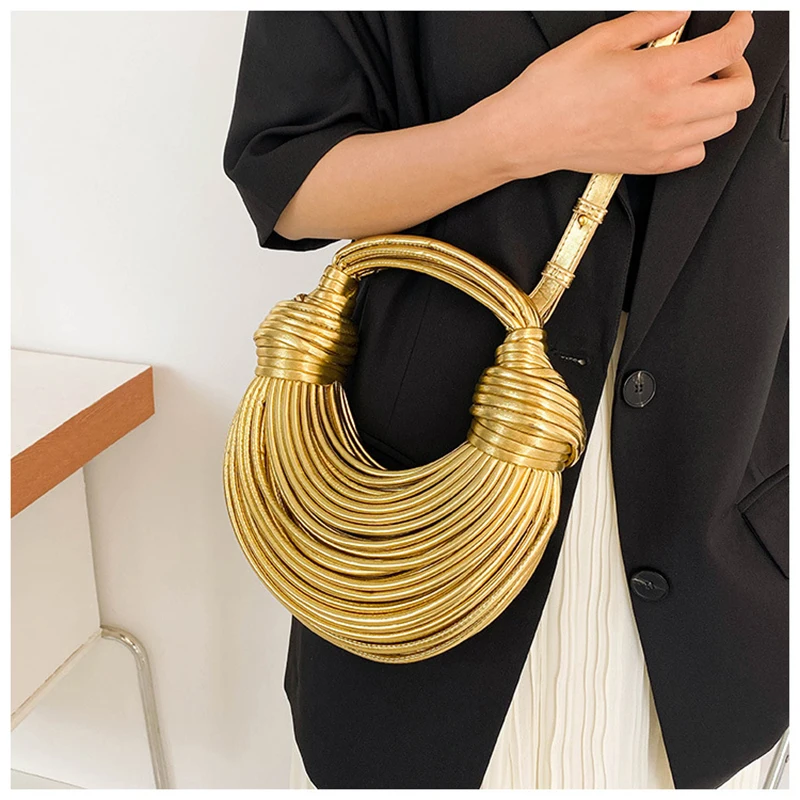 

2023 Fashion Personality New Summer Women's Messenger Bag Wire Bundle Braided Knotted Women's Shoulder Bag Solid Color