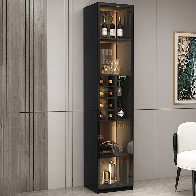 Рисунок 5 - Стеклянные витрины