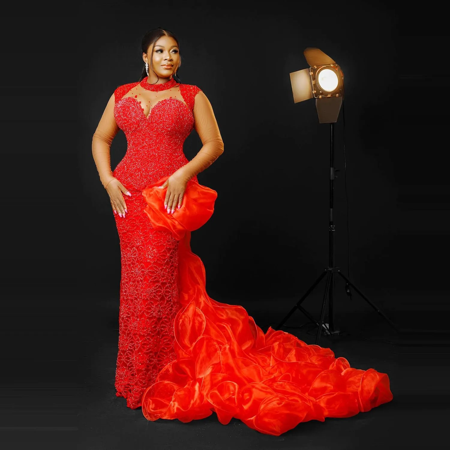 

Роскошные красные платья для выпускного вечера с высоким воротом иллюзионные вечерние платья с длинными рукавами с оборками для африканских женщин