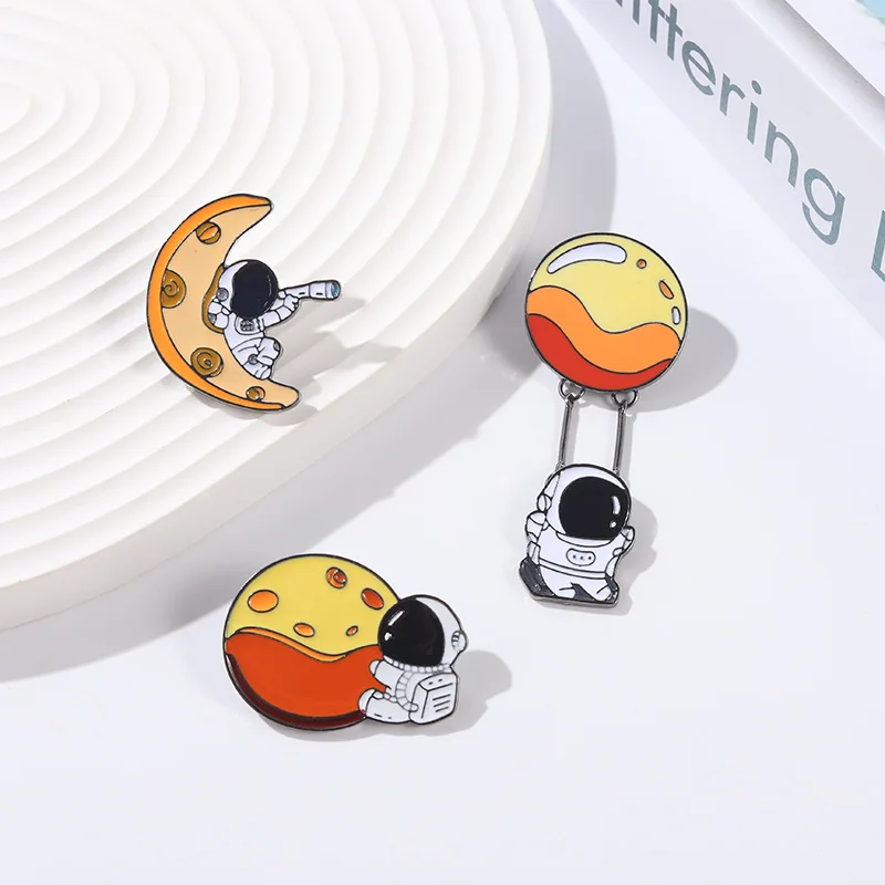 Spaceman Astronaut Rocket Whale Brooch Student Cartoon Aerospace Series Brooch Metal Badge Accessories Enamel Rocket Lapel Pin