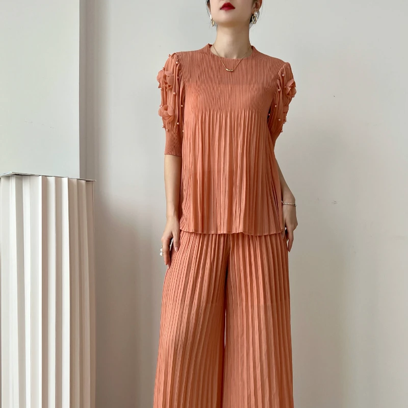 

YUDX Miyake Pleated Gradual Solid Color Suit 2023 Early Autumn Fashion Short-sleeved Loose Casual Fit Thin Women Two-piece Suit