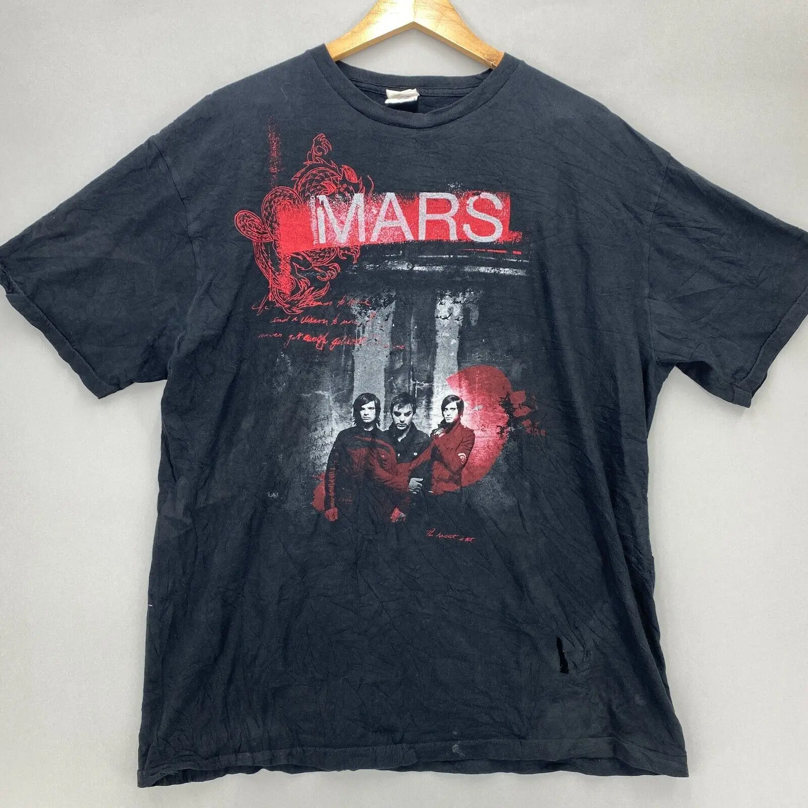 T-Shirt Vintage Bay Island Da 30 Secondi A Mars Secret È Fuori Dalla Fascia Invecchiata