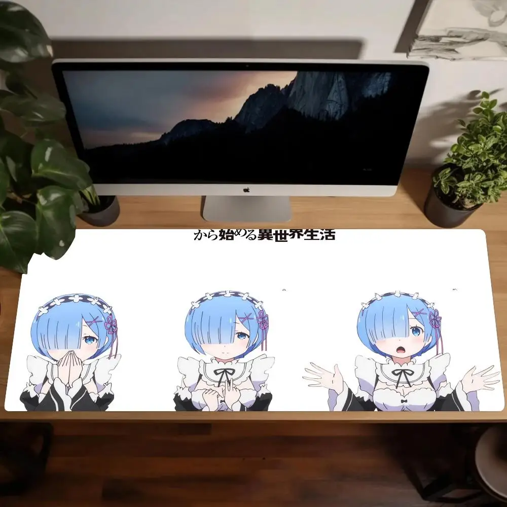 可愛い❤️ アニメ　マウスパッド　少し印刷スレあり 可愛い❤️ アニメ マウスパッド 少し印刷スレあり Amazon.co.jp