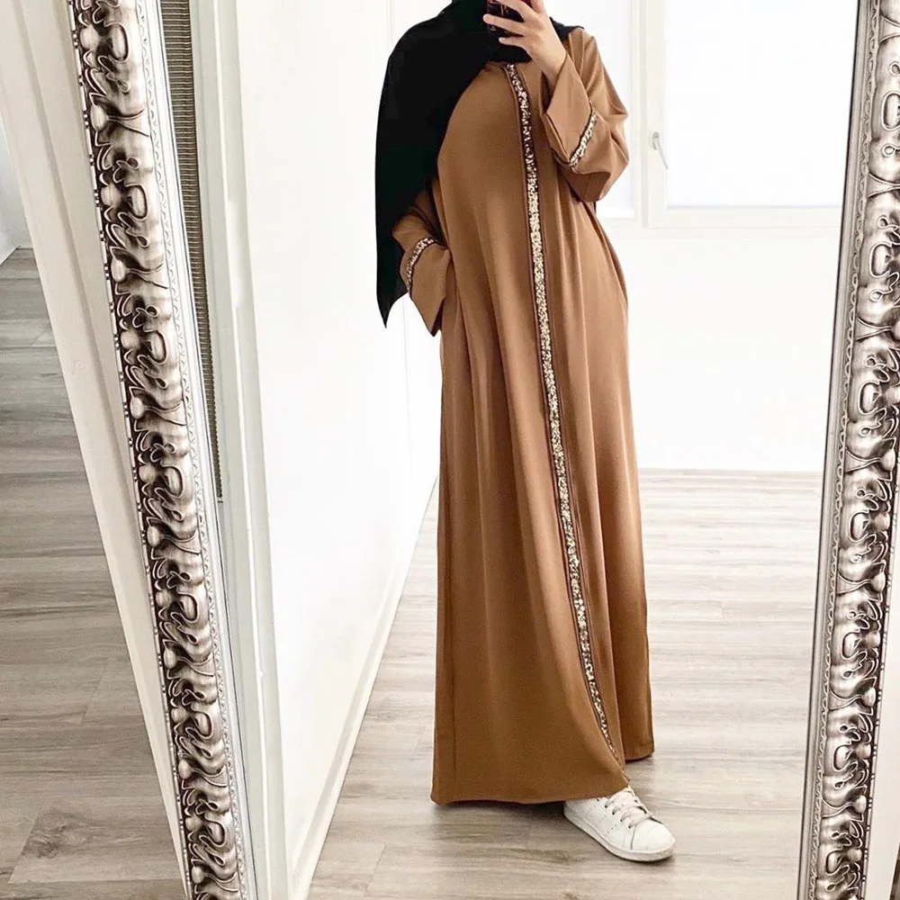 Malaysian Muslim Women's Robes 2023 Autumn Solid Patchwork Sequined Black Kaftans Long-Sleeved Pullover Islamic Abaya Lady Dress